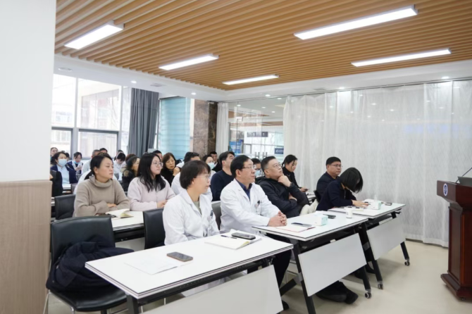 新气象开启新征程，新思维引领新方向——太原和平医院召开2025年终述职大会