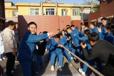深化工会建设与职工关怀——太原和平医院举办第九届职工趣味运动会